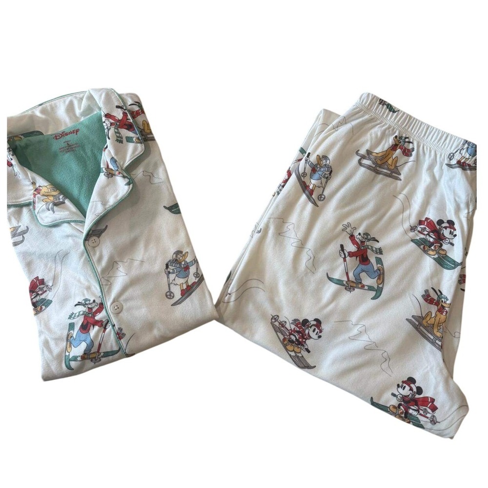 Disney Mickey & Friends Ski Sled Pajama Set Large L Plush Fleece 2pc PJ Lounge